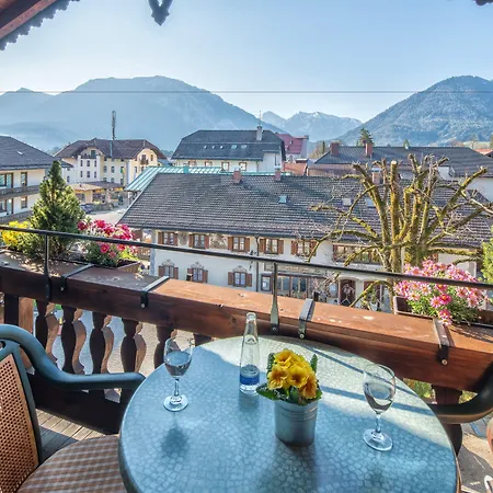 Szálloda Ruhpoldinger Hof - & Wellness 4*